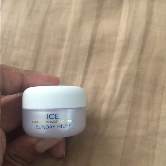 Sunday Riley moisturiser - Picture 2 of 2